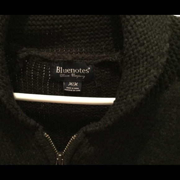 Zip-up sweater - Picture 3 of 3